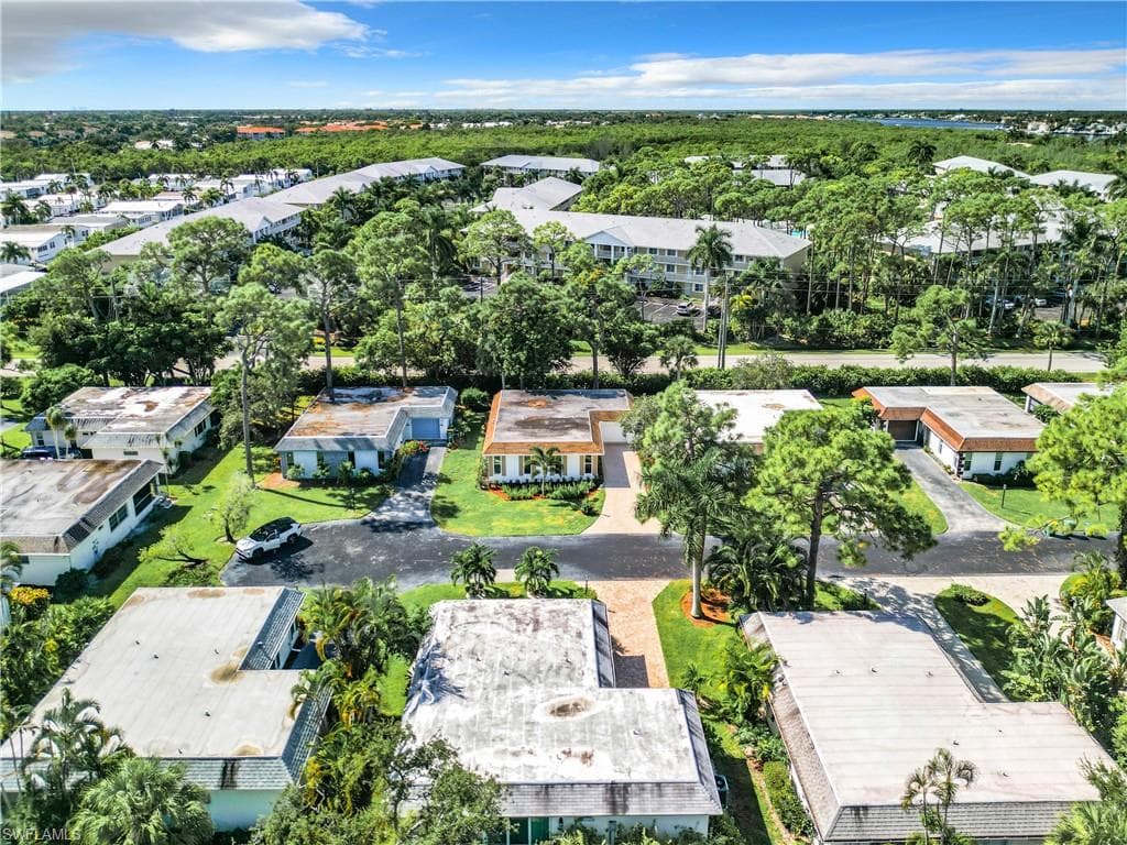 375 Carnaby Ct #54, Naples, photo 3