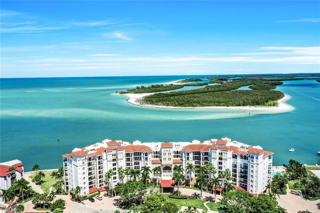 700 La Peninsula Blvd #401, Naples, photo 2