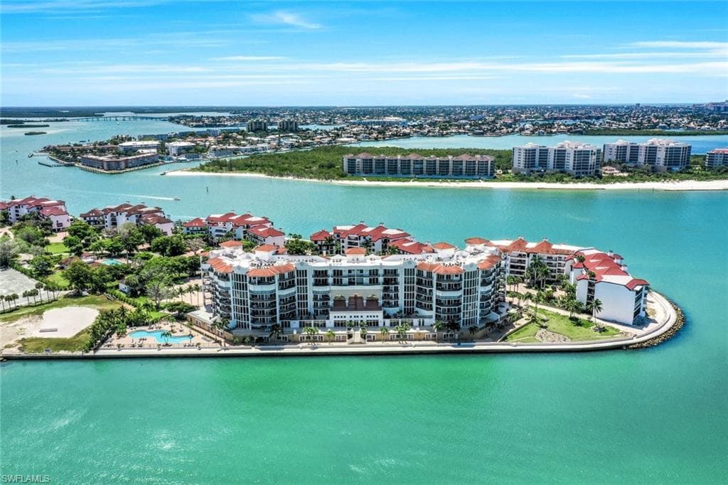 700 La Peninsula Blvd #401, Naples, photo 3