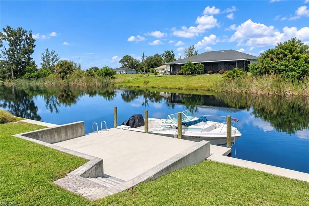 2227 2nd Ter, Cape Coral, photo 2