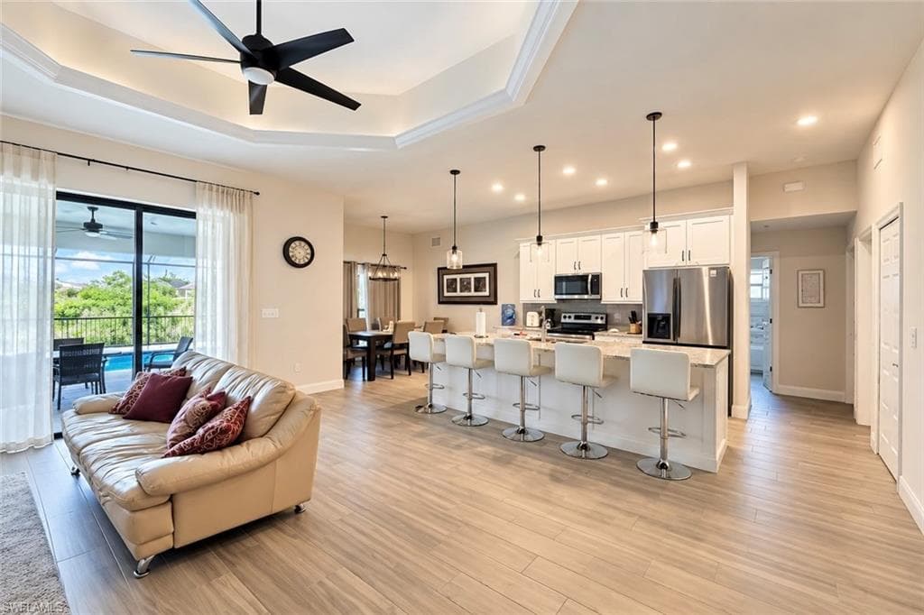 2227 2nd Ter, Cape Coral