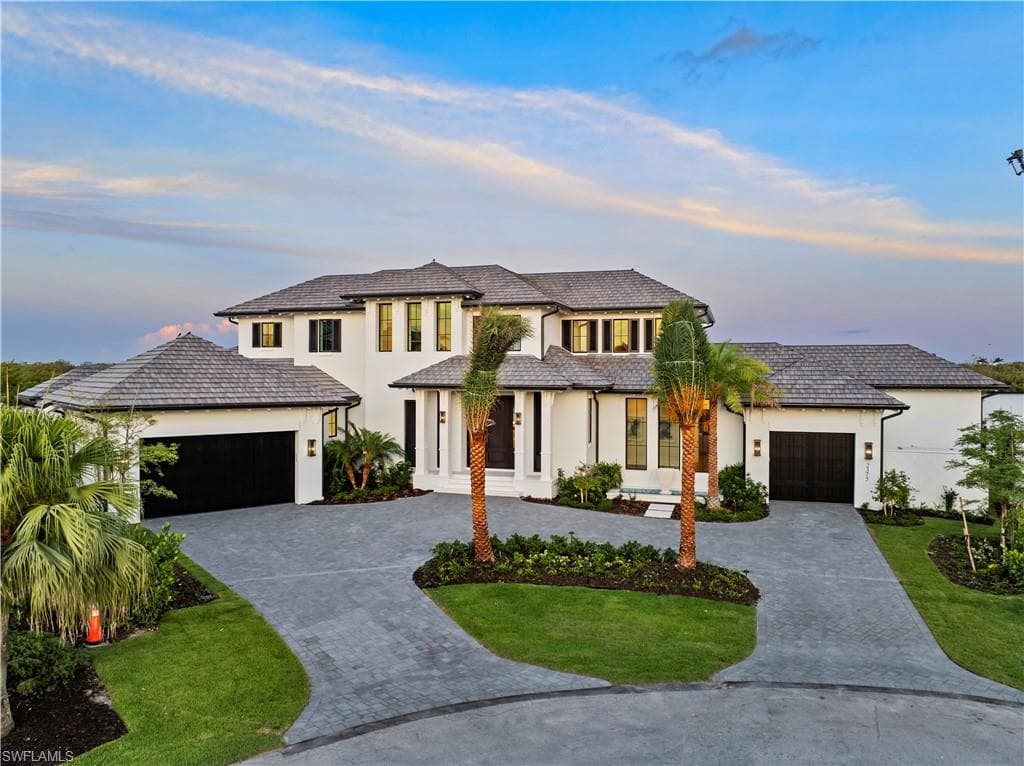 2375 Snook Dr, Naples, photo 2
