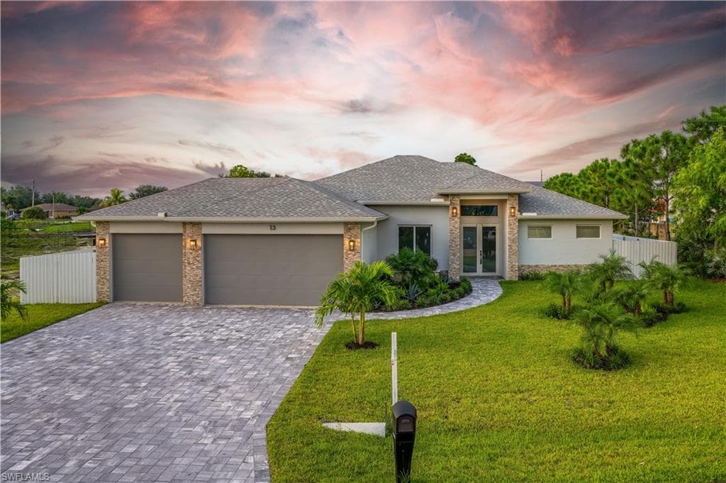 13 21st St, Cape Coral