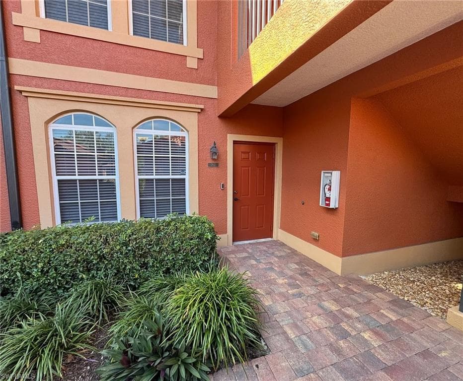 10025 Heather Ln #702, Naples, photo 2