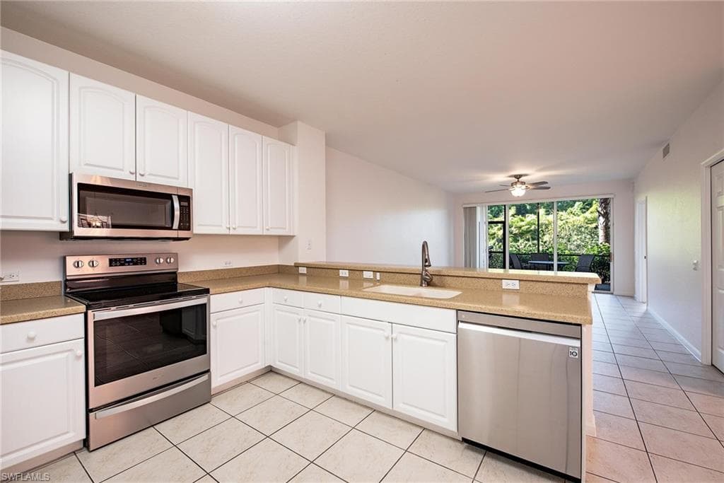 10025 Heather Ln #702, Naples, photo 3