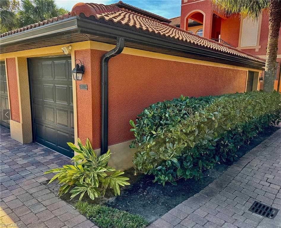 10025 Heather Ln #702, Naples