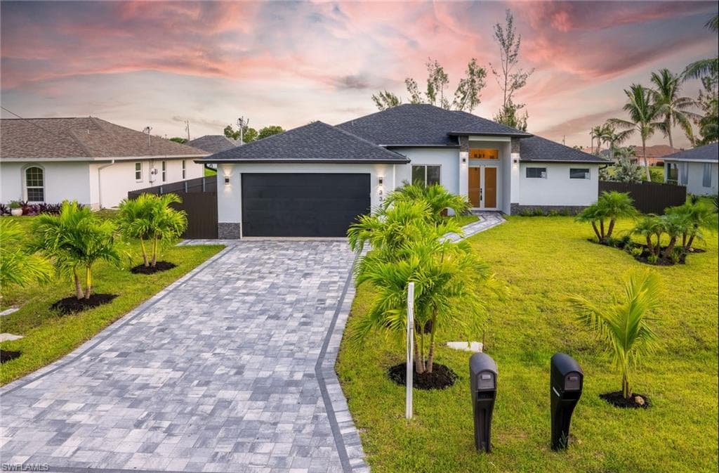 334 21st Ter, Cape Coral
