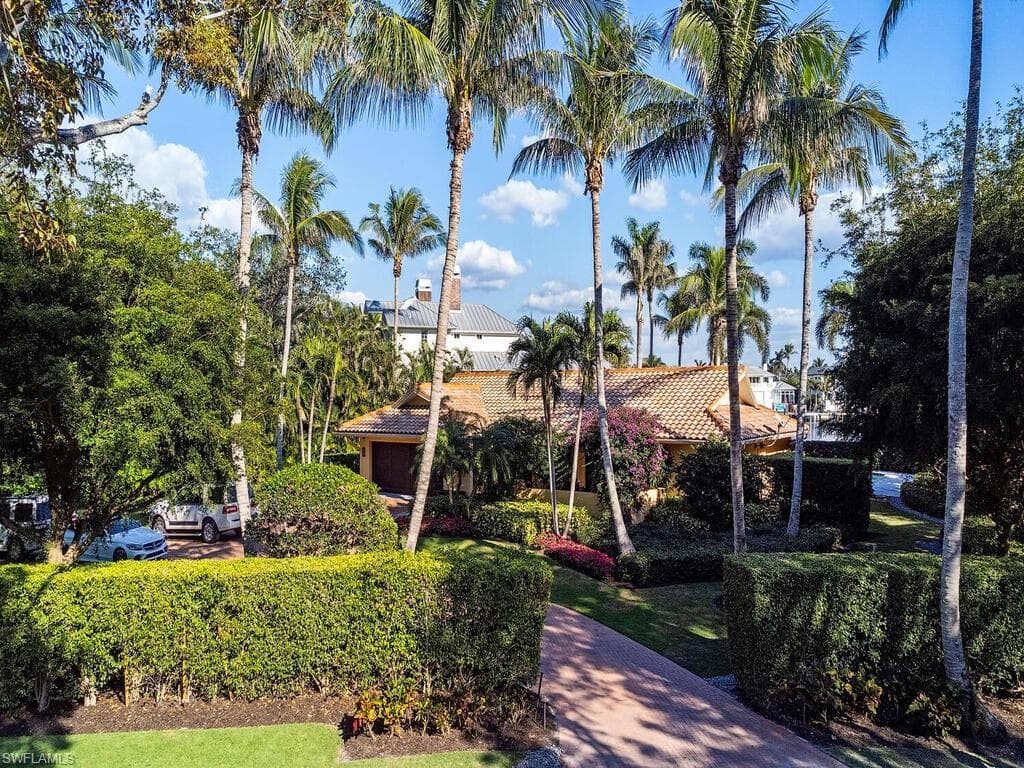 Aqualane Shores, Naples, Naples