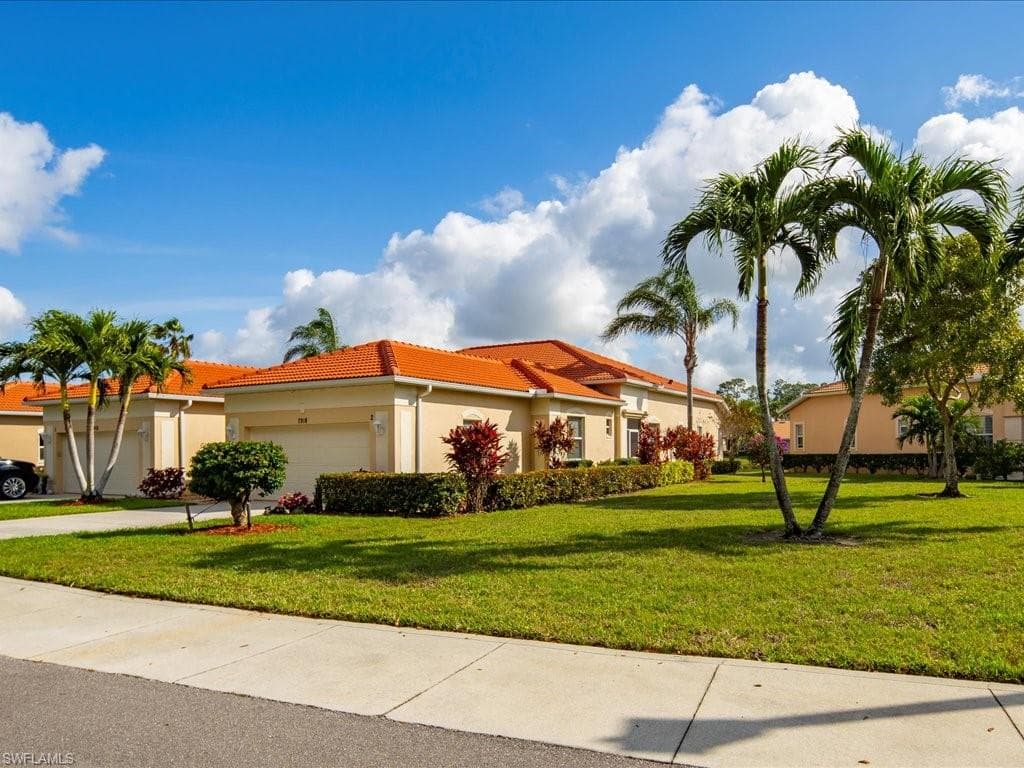 7918 Haven Dr #2, Naples, photo 2