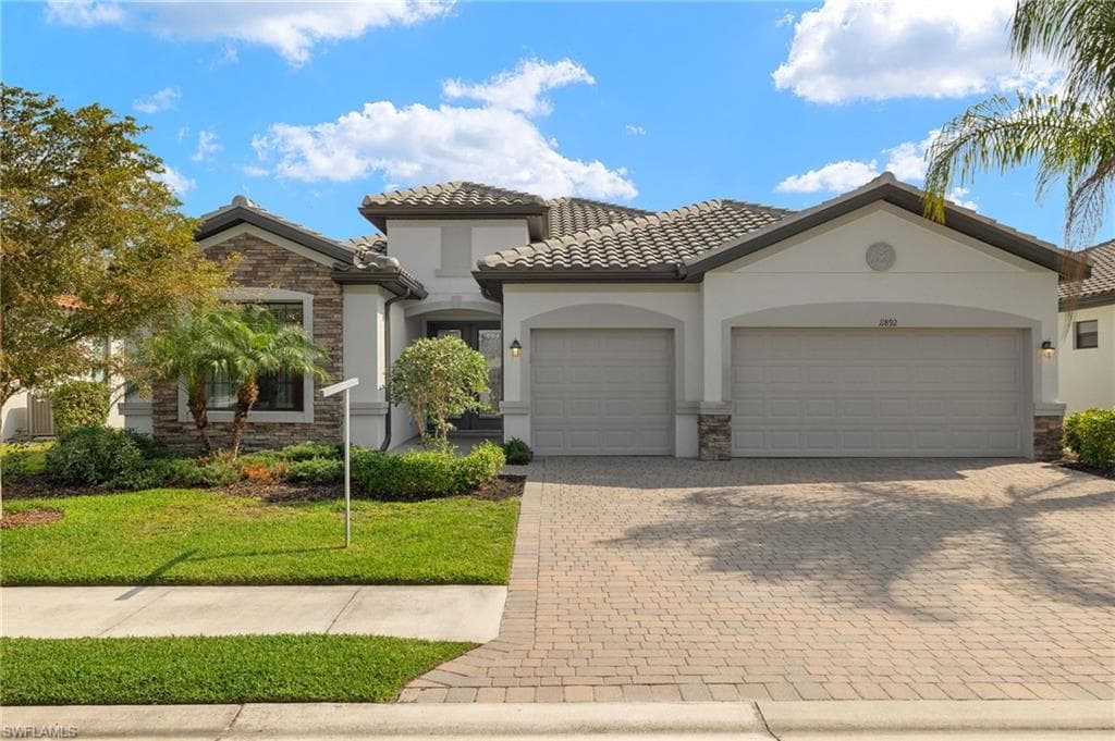 11892 Hickory Estate Cir, Fort Myers