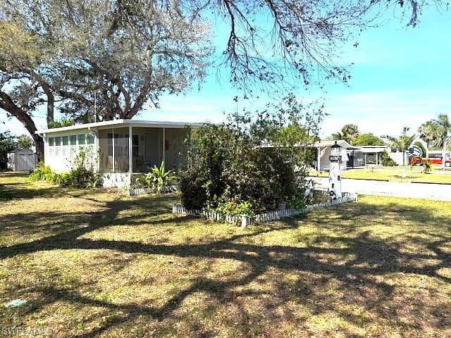 27366 Bourbonniere Dr, Bonita Springs, photo 2