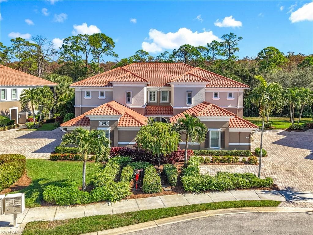 12913 New Market St #201, Fort Myers