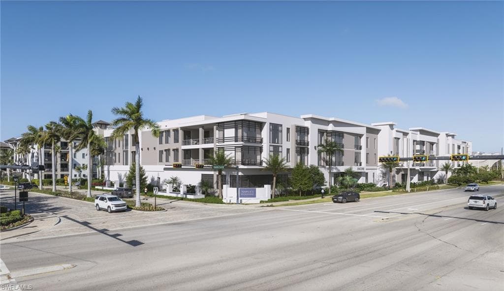 233 12th St #203, Naples