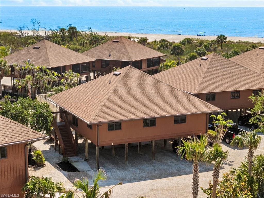 1811 Olde Middle Gulf Dr #1, Sanibel