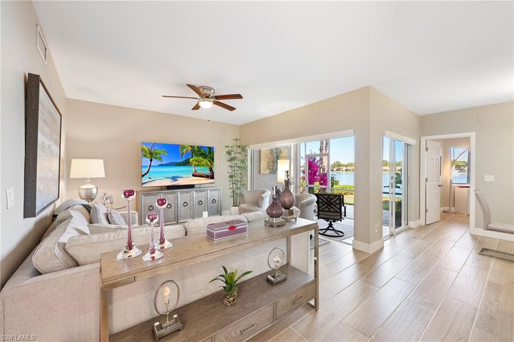2761 Citrus Lake Dr #h102, Naples