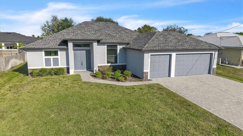 459 2nd Pl, Cape Coral