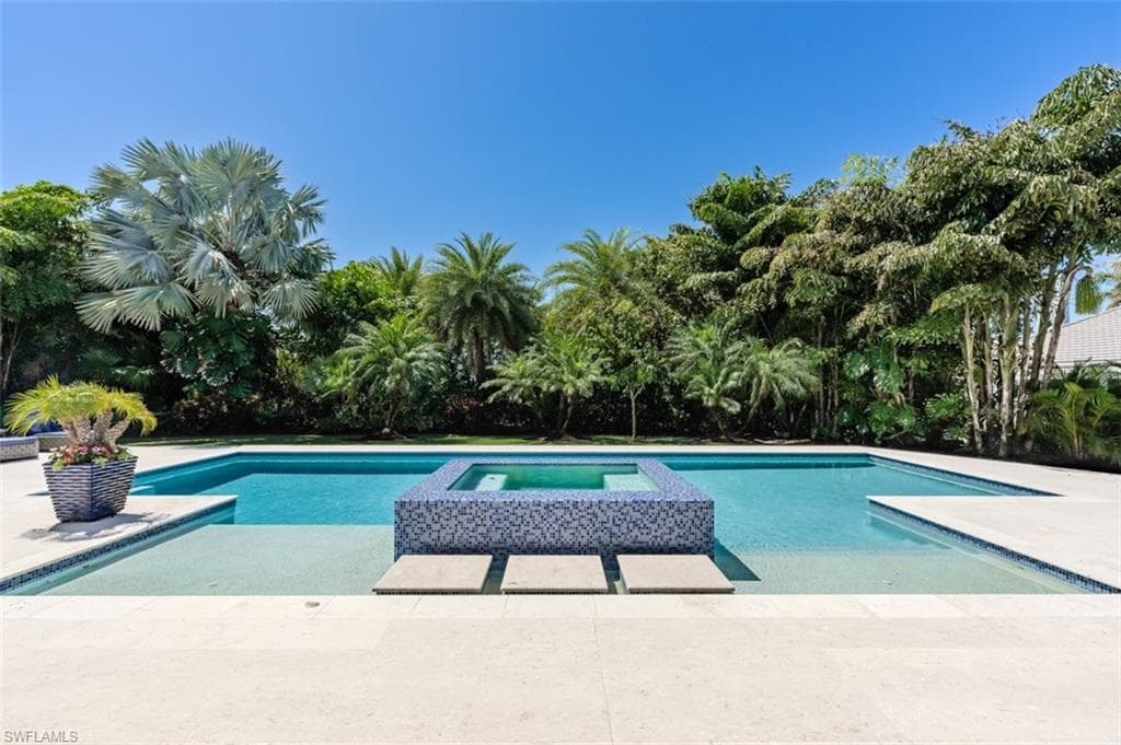 702 Bobwhite Ln, Naples, photo 3