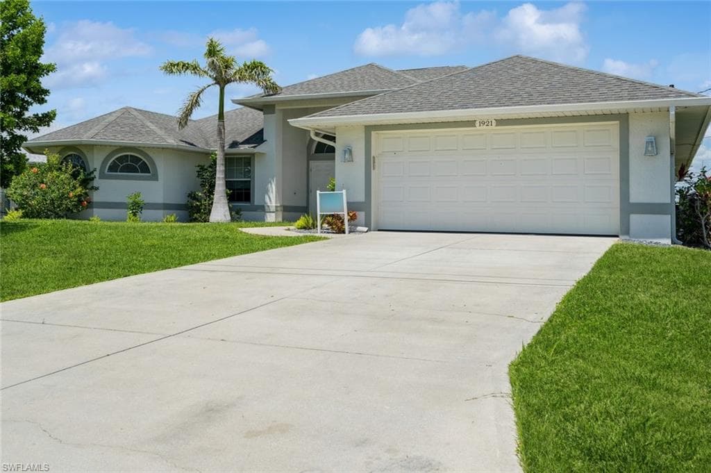 1921 12th St, Cape Coral