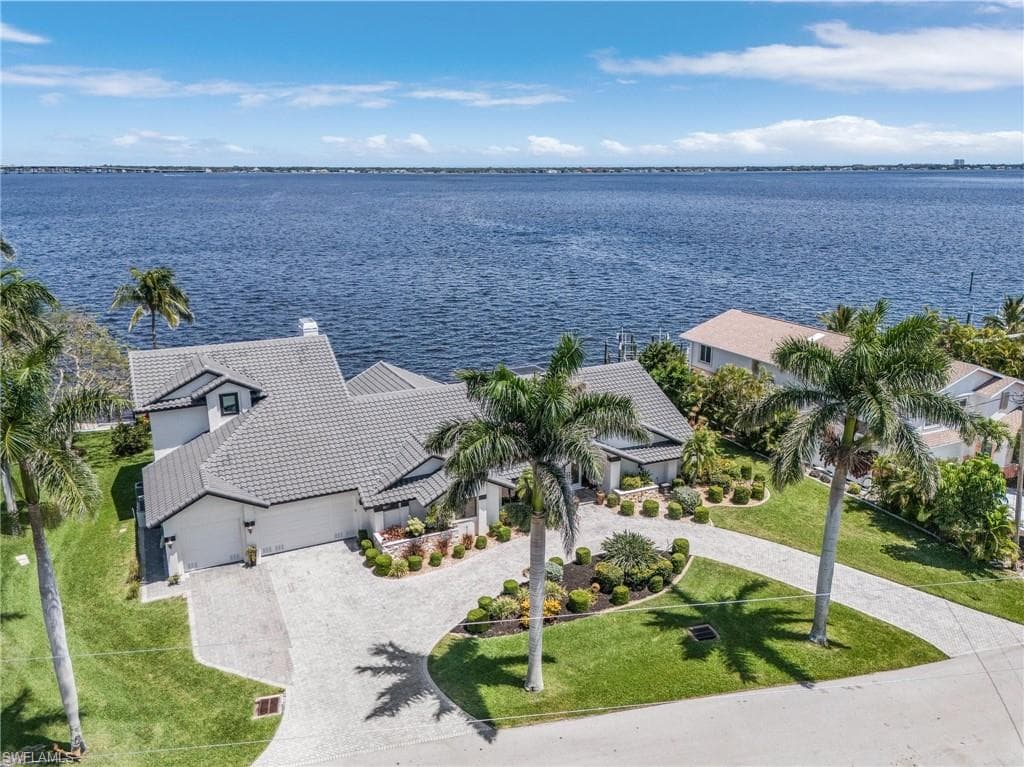 2803 22nd Pl, Cape Coral
