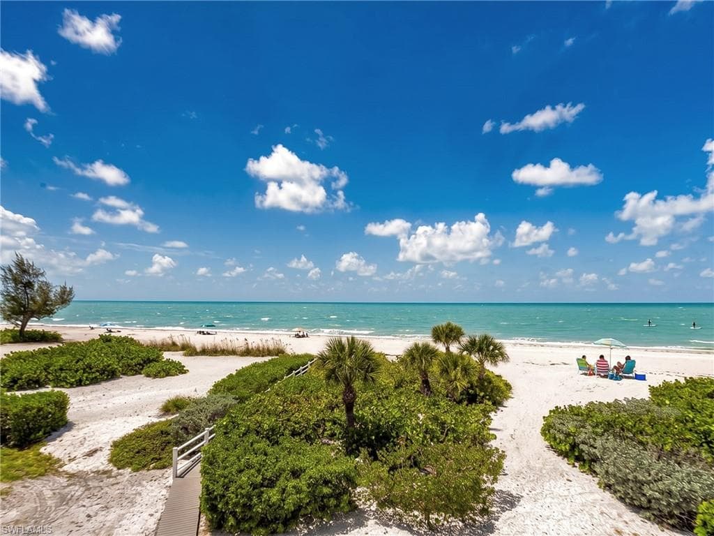 2959 Gulf Dr #204, Sanibel, photo 2