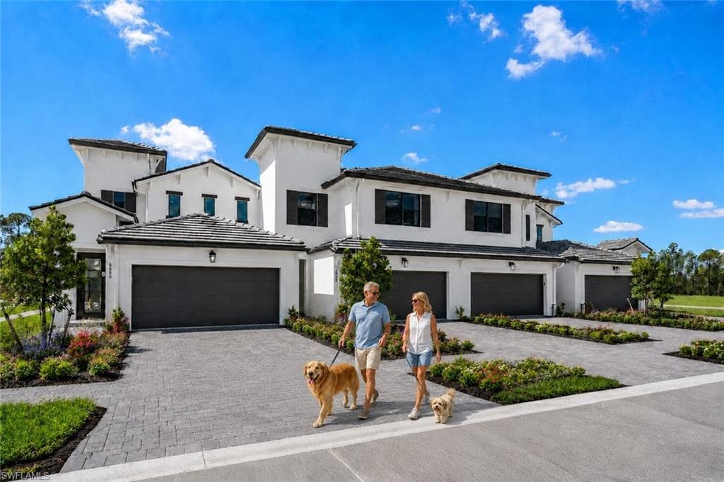 6085 Barbara Cir, Naples, photo 2