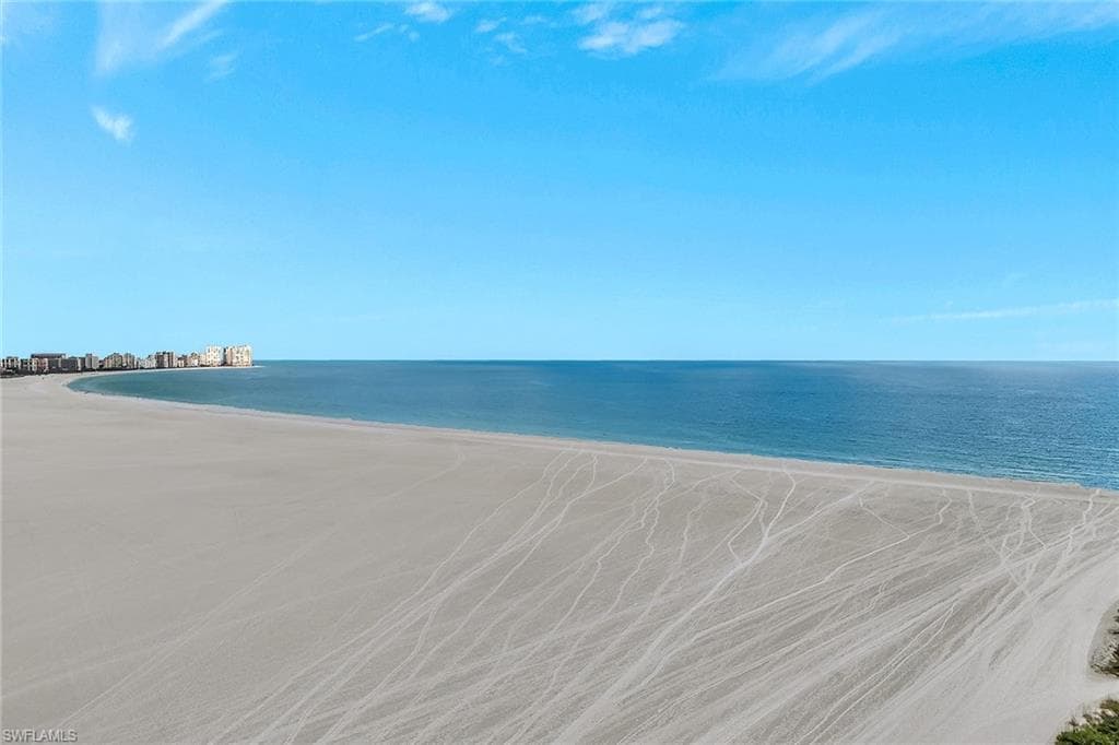 320 Seaview Ct #2-305, Marco Island