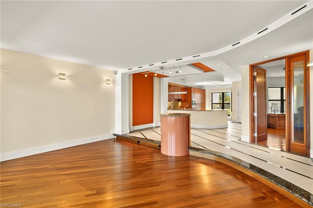 625 La Peninsula Blvd #625, Naples, photo 3