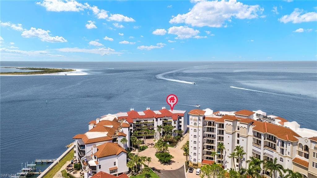 625 La Peninsula Blvd #625, Naples