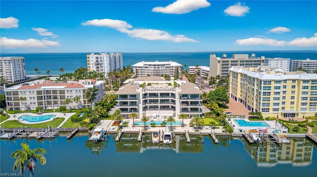 1820 Gulf Shore Blvd #202, Naples, photo 2