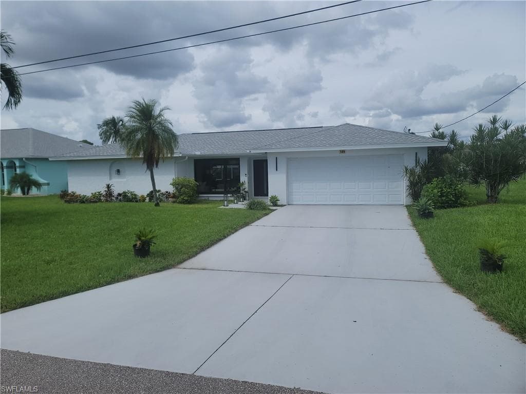 125 41st Ter, Cape Coral