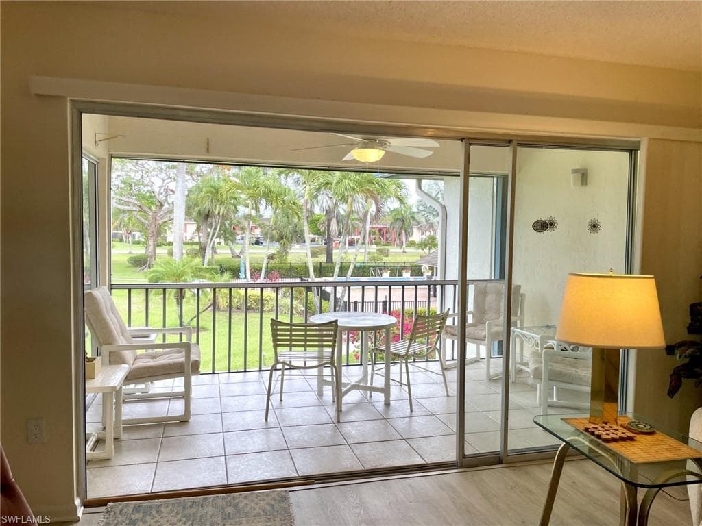 325 Charlemagne Blvd #b207, Naples