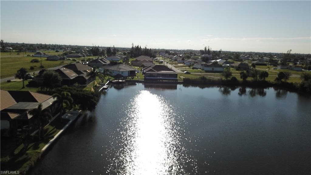 702 30th Pl, Cape Coral, photo 3