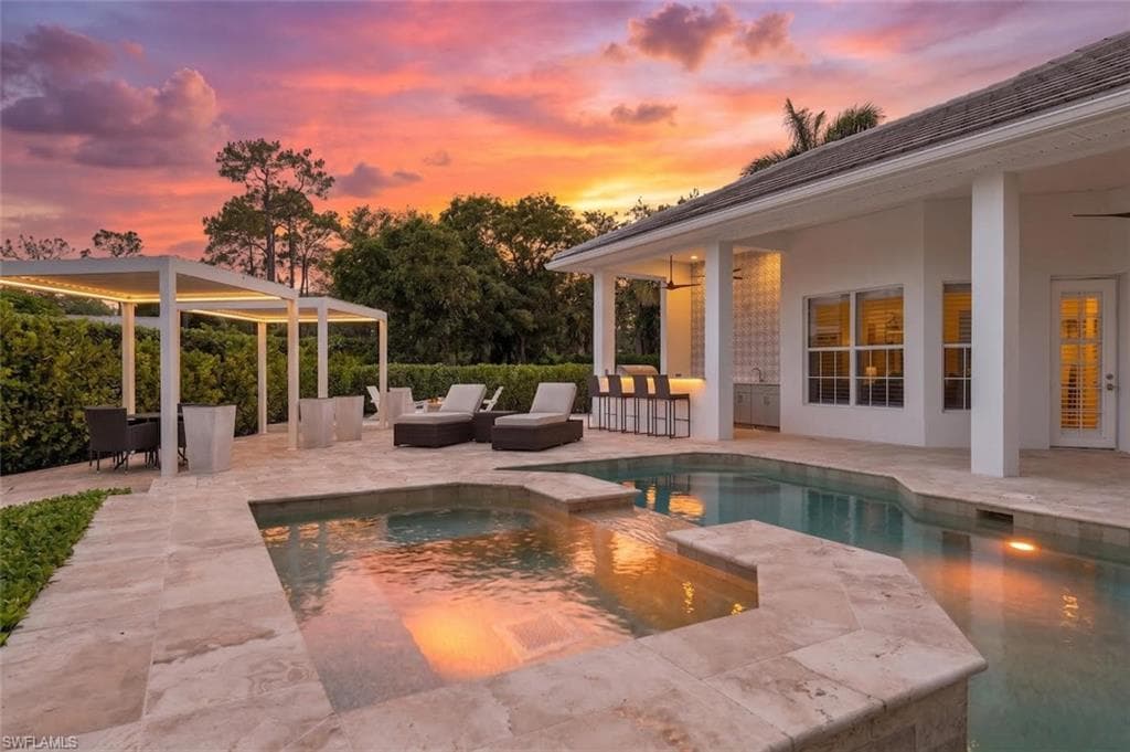 2274 Hawksridge Dr, Naples