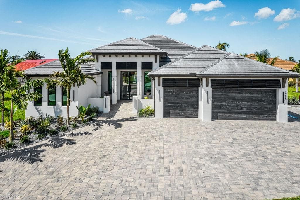 2718 Gleason Pkwy, Cape Coral