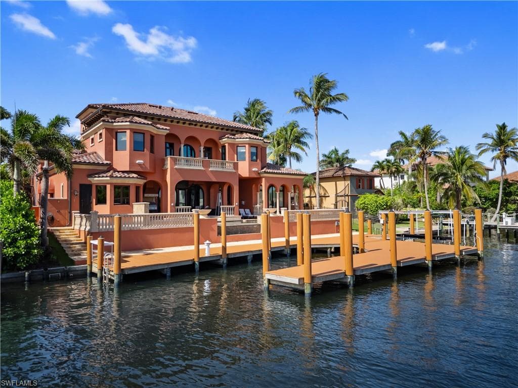 841 Cypress Lake Cir, Fort Myers, photo 3