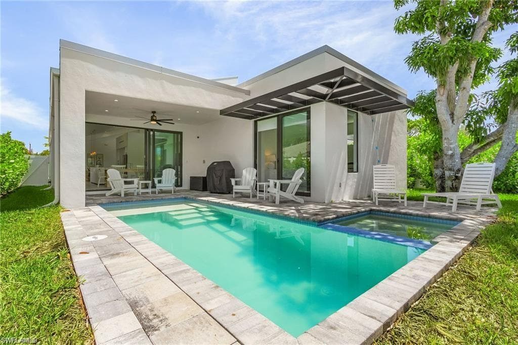 678 95th Ave, Naples, photo 3