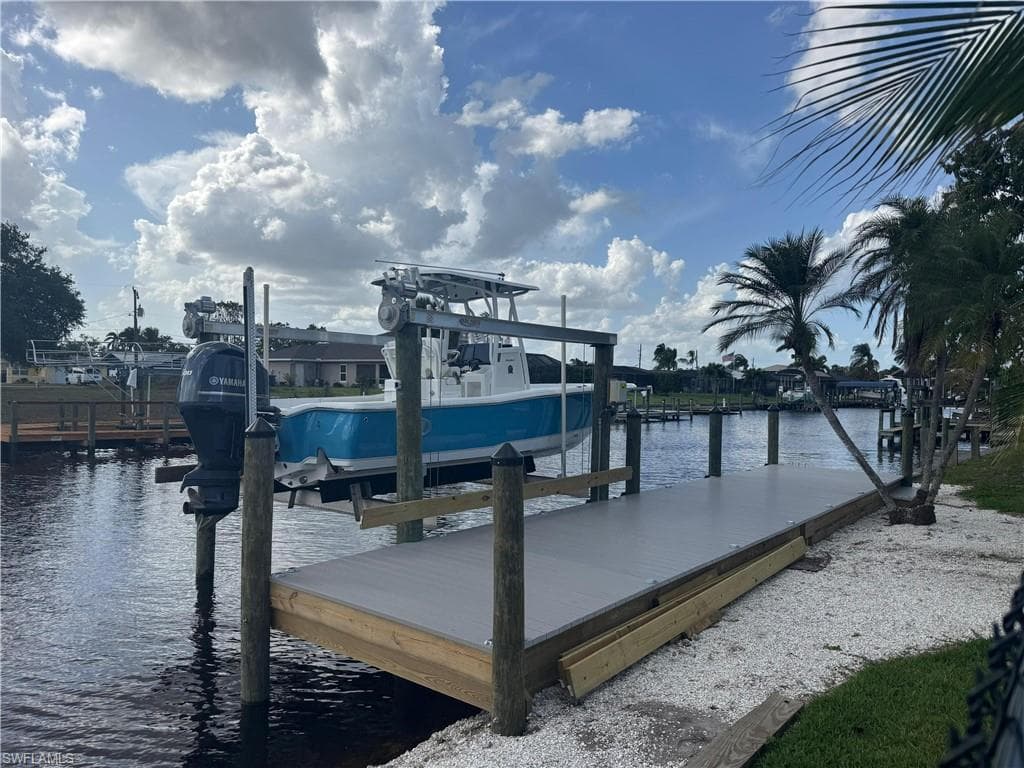 2231 Isle Of Pines Ave, Fort Myers