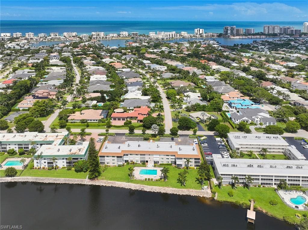 3100 Binnacle Dr #305, Naples, photo 2