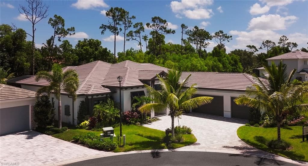 2950 Coco Lakes Way, Naples