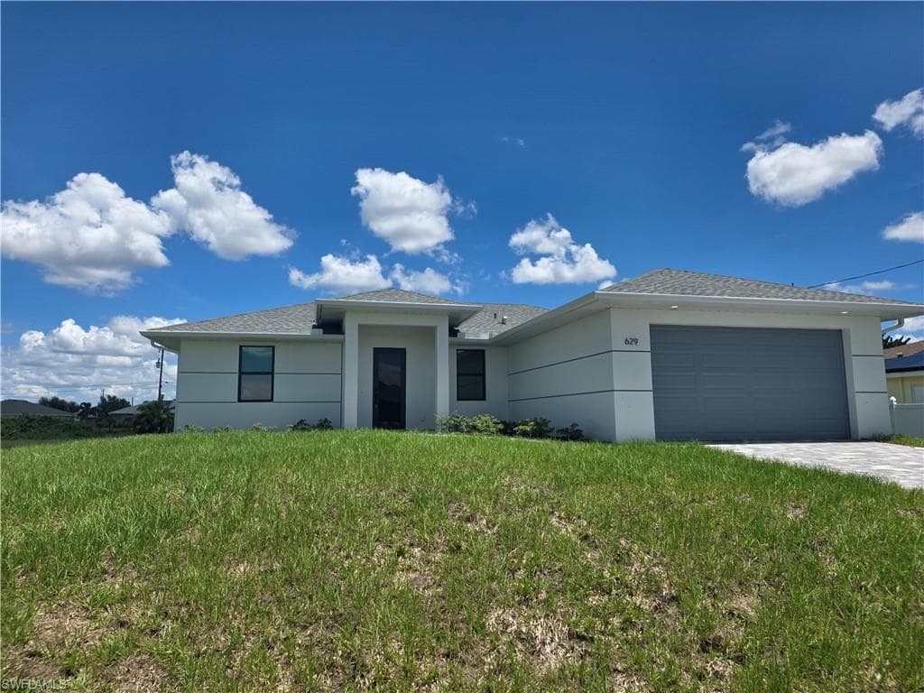629 28th Ter, Cape Coral