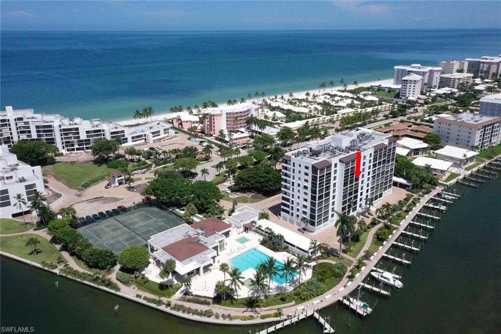 2400 Gulf Shore Blvd #502, Naples