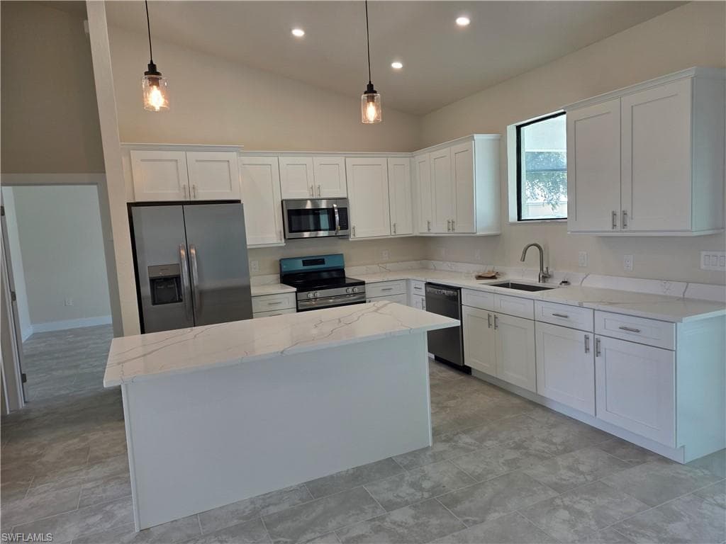 1815 2nd St, Cape Coral, photo 3