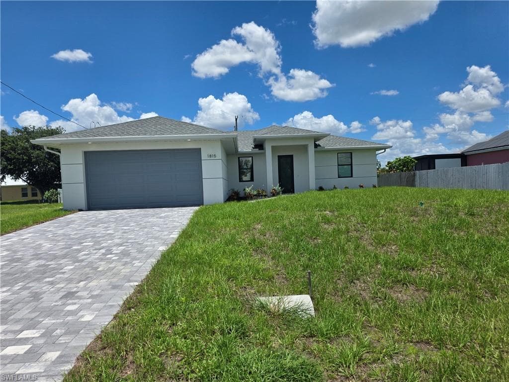 1815 2nd St, Cape Coral