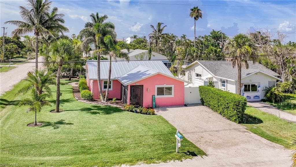 1657 Atlanta Plaza Dr, Sanibel, photo 2