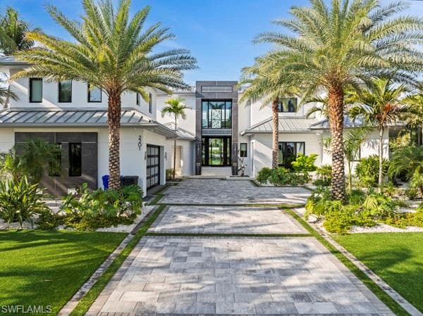 2201 Shad Ct, Naples