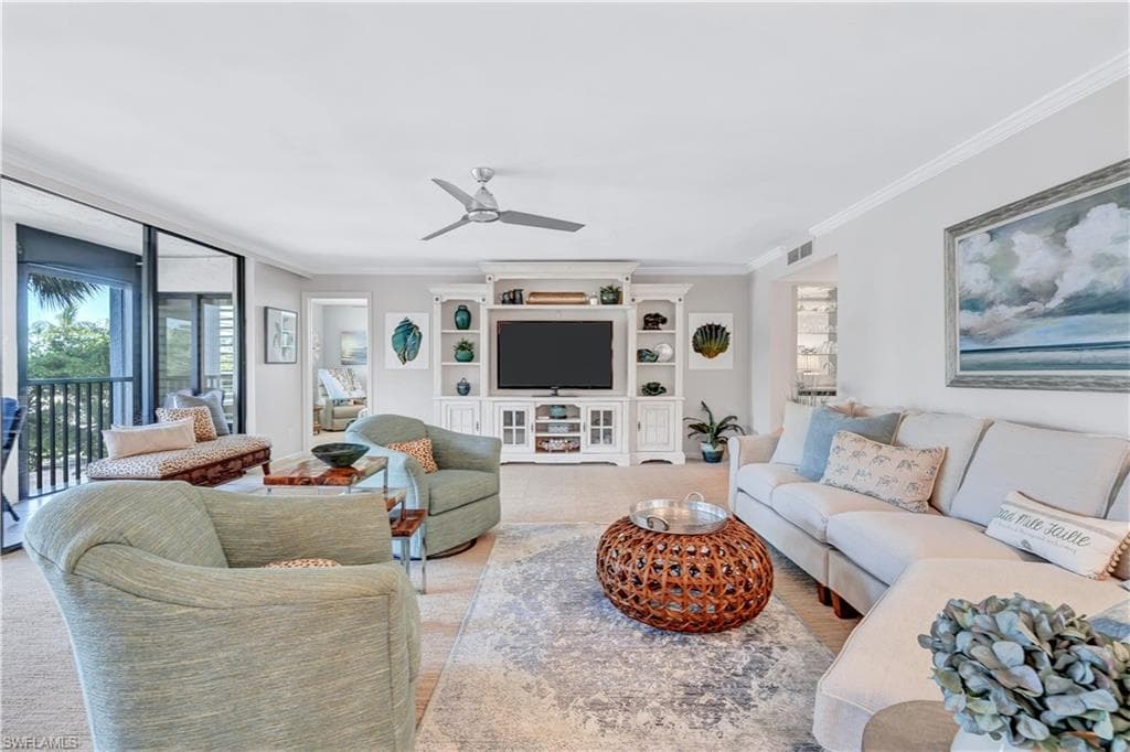 2400 Gulf Shore Blvd #203, Naples, photo 2