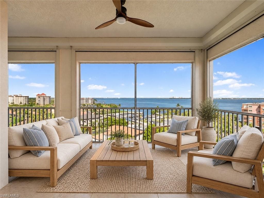 14819 Laguna Dr #703, Fort Myers