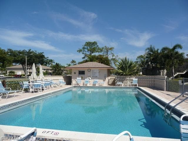 123 Palm Dr #2862, Naples