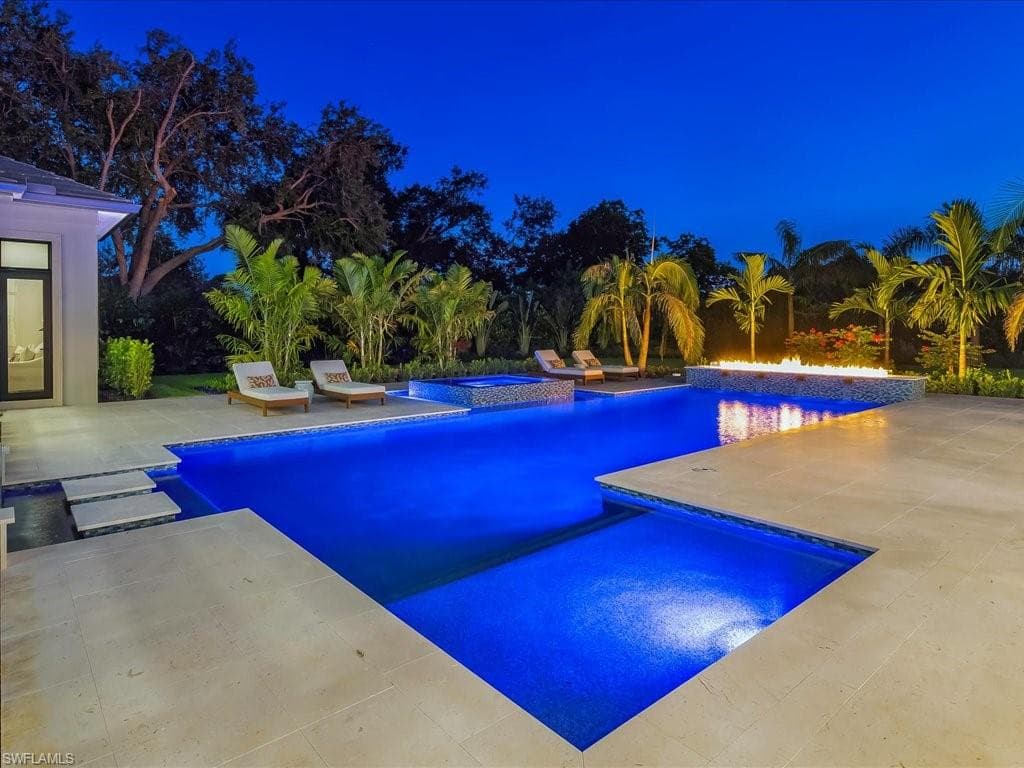 208 Hickory Rd, Naples, photo 2