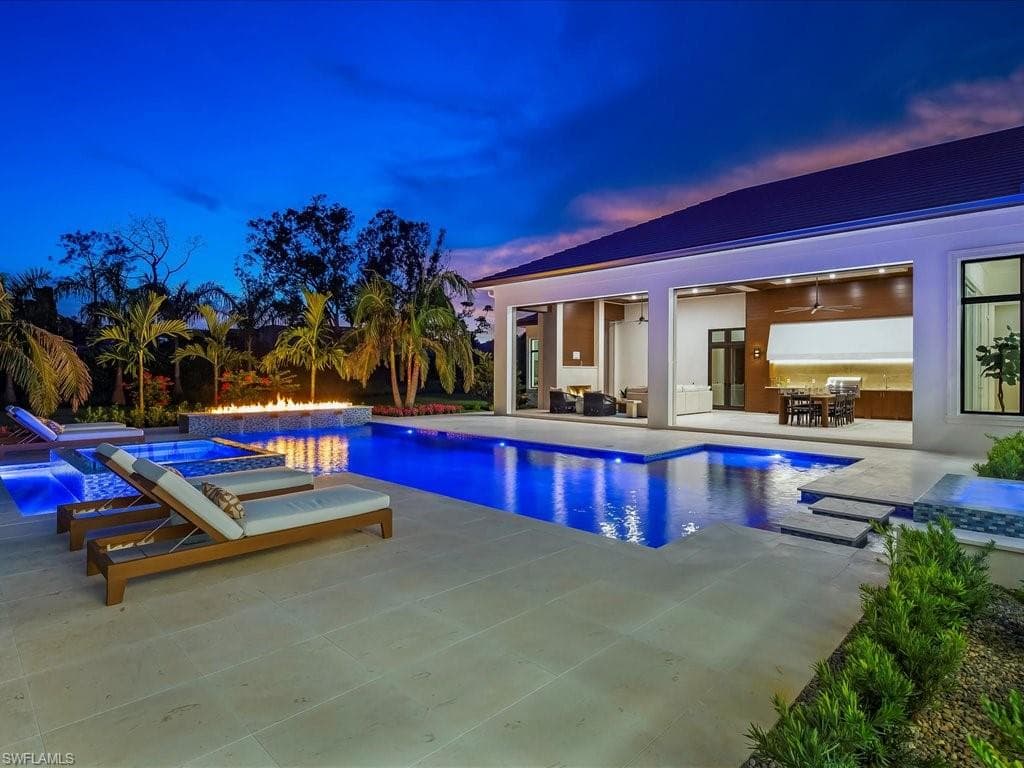 208 Hickory Rd, Naples, photo 3